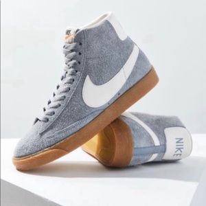 Women’s Nike Blazer Mid 77 Vintage Suede Shoes